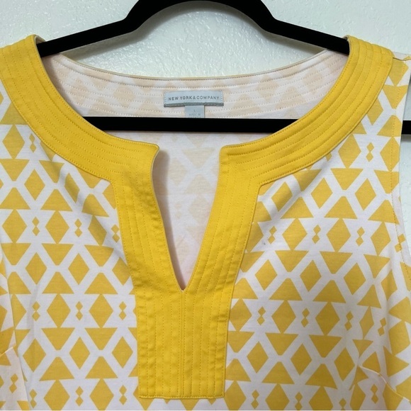2/$30 New York & Company Cotton Sheath Dress. Yellow geometric design. SZ L - Picture 3 of 9